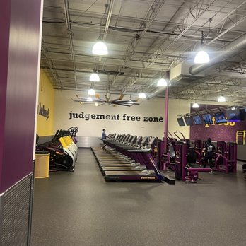 Planet Fitness - Trainers Near Me - Hoover, Alabama Planet Fitness - Trainers Near Me - Hoover, Alabama