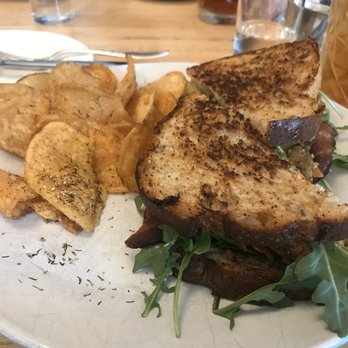 Colleen's Kitchen - BLT with chips - Southern Near Me - Austin, Texas Colleen's Kitchen - BLT with chips - Southern Near Me - Austin, Texas