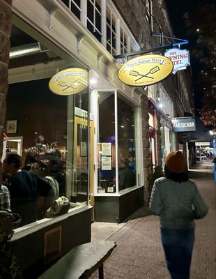 Ken's Artisan Pizza - Bend by null