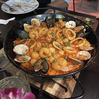 Mamajuana Cafe - This was our least favorite dish. And the reason I oil a star off. Did not taste fresh at all. - Latin American Near Me - Houston, Texas