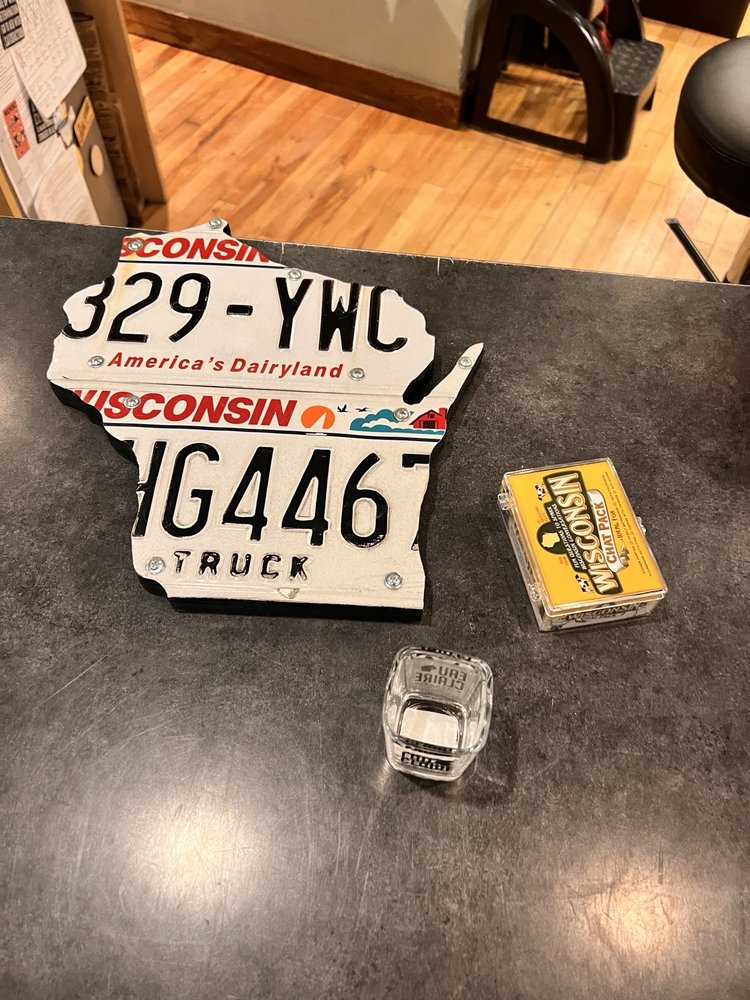 The Local Store Logo