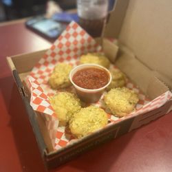 Abby's Legendary Pizza - Garlic Knots