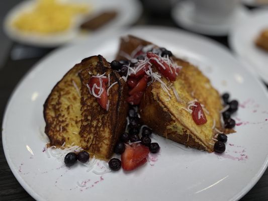 Broken Yolk Cafe by null