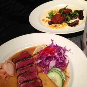 Yard House - Sashimi and crab cakes - Bars Near Me - Glenview, Illinois