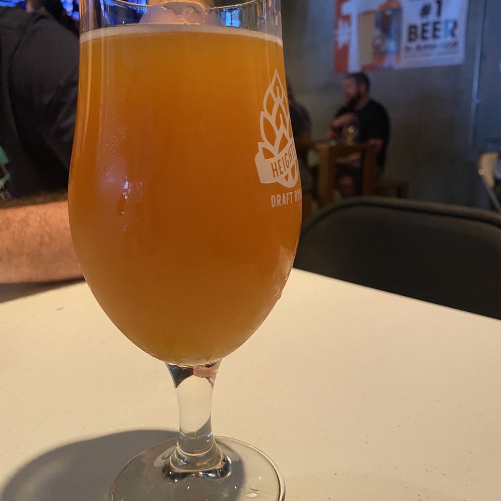 Heights Draft Room - Mango beer - Beer Bar Near Me - La Vista, Nebraska