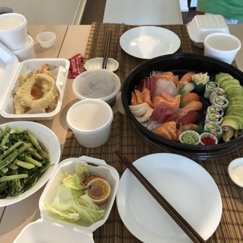 Ni Ji Sushi - Bulgogi, tempura, salads and assorted rolls/sashimi/sushi. - Japanese Near Me - Toronto, Ontario Ni Ji Sushi - Bulgogi, tempura, salads and assorted rolls/sashimi/sushi. - Japanese Near Me - Toronto, Ontario