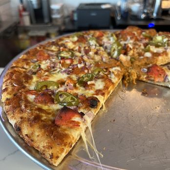 Oakley Tavern - Chicken tandoori pizza - Kebab Near Me - Oakley, California Oakley Tavern - Chicken tandoori pizza - Kebab Near Me - Oakley, California