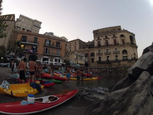 Kayak Napoli by null