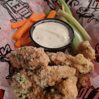 Sliders Grill & Bar - Garlic parmesan - American Near Me - Wallingford, Connecticut Sliders Grill & Bar - Garlic parmesan - American Near Me - Wallingford, Connecticut