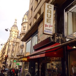 La Cave de Passy - Cave Le Passy...38 steps from the Hotel Passy Eiffel (I counted!)...Aloha