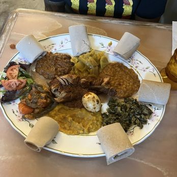 Queen of Sheeba - 5 vegetable Sample and the Doro Wot - Ethiopian Near Me - West Palm Beach, Florida Queen of Sheeba - 5 vegetable Sample and the Doro Wot - Ethiopian Near Me - West Palm Beach, Florida