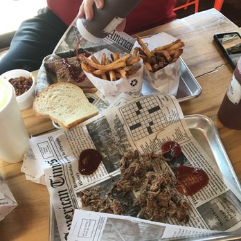 Starbecks Smokehouse - Barbeque Near Me - Waterloo, Iowa