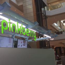 Pinkberry - Excellent location downstairs