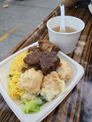 Maxi's Noodle by null