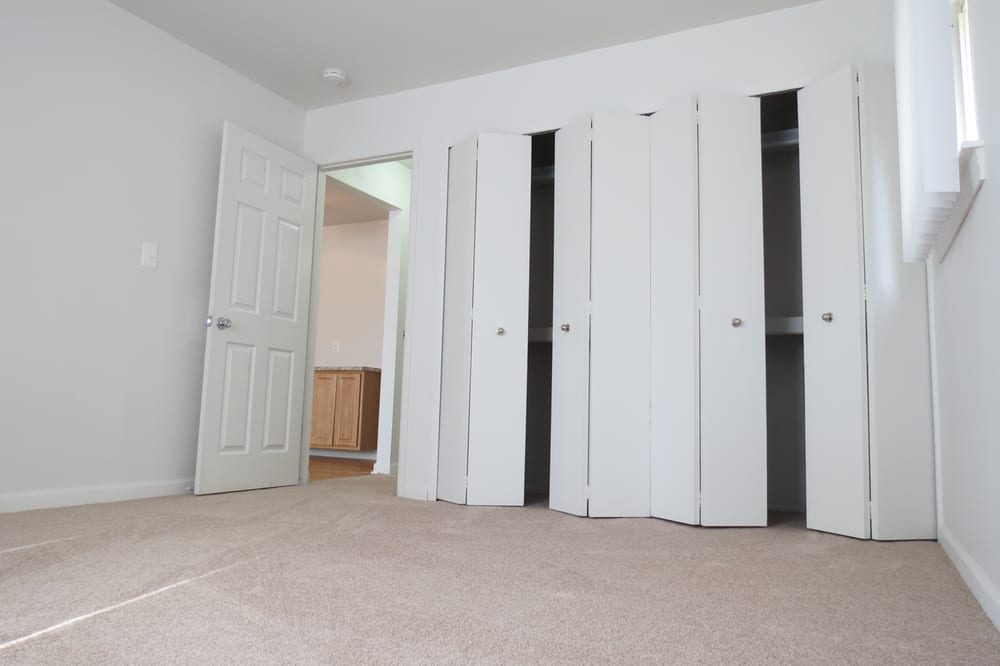 FOREST RIDGE APARTMENTS Updated September 2024 55 Photos 425 W