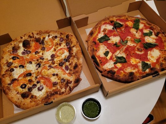 Heirloom Pizzeria by null