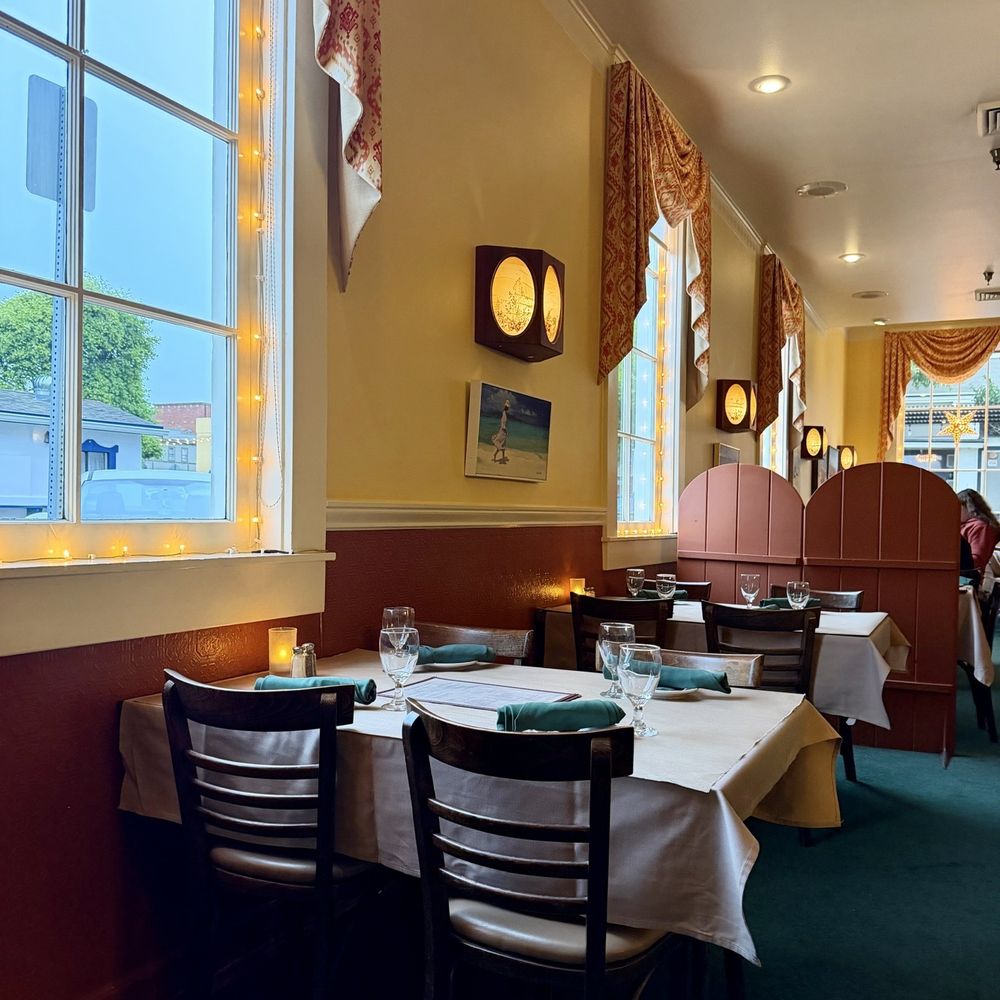 Eureka Sea Grill - The interiors - Seafood Near Me - Eureka, California Eureka Sea Grill - The interiors - Seafood Near Me - Eureka, California