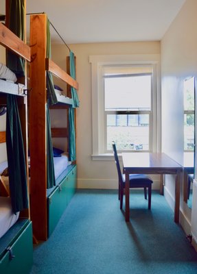 Green Tortoise Hostel Seattle by null