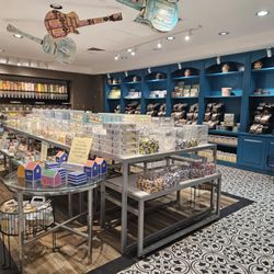 Fralinger’s Salt Water Taffy - Store view.