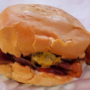 Merritt’s - Cheeseburger with bacon - Sandwiches Near Me - Chapel Hill, North Carolina Merritt’s - Cheeseburger with bacon - Sandwiches Near Me - Chapel Hill, North Carolina