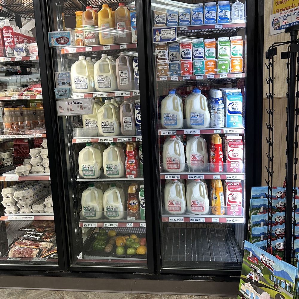 Stewart's Shops - Milk case - Convenience Stores Near Me - Clinton Corners, New York Stewart's Shops - Milk case - Convenience Stores Near Me - Clinton Corners, New York