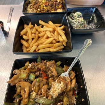 The Rabbit Hole - Vegan Near Me - Pompano Beach, Florida The Rabbit Hole - Vegan Near Me - Pompano Beach, Florida