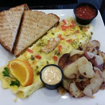 Keke's Breakfast Cafe - Southwest omelet with fajita chicken - American Near Me - Ocoee, Florida