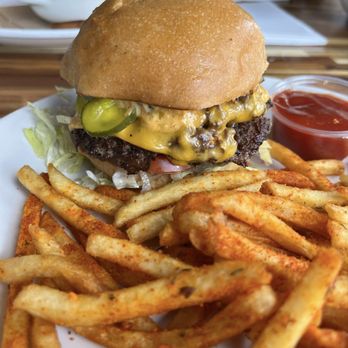 TennFold Brewing - Double Smash Burger (DS) - Pizza Near Me - Nashville, Tennessee