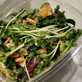 Ellie's Table - Asian Salad (3 stars) - Cafes Near Me - Irvine, California