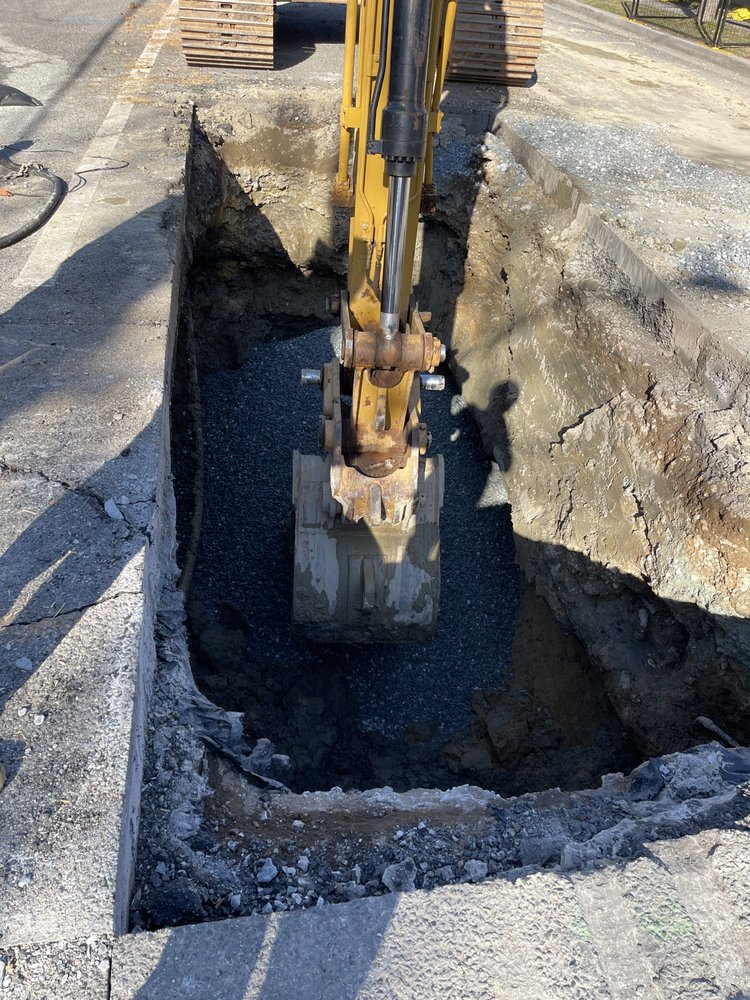 Slide of Clogrooter Services