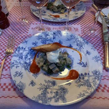 La Fontaine de Mars - Artichoke Tartan - French Near Me - Paris, 75 La Fontaine de Mars - Artichoke Tartan - French Near Me - Paris, 75