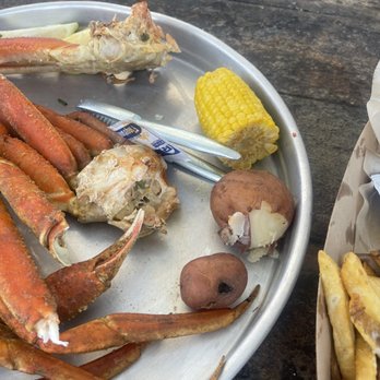 The Gulf - 2lb Crab Legs. 1/4 of a corn cob and 1 1/2 red potatoes. - Burgers Near Me - Orange Beach, Alabama The Gulf - 2lb Crab Legs. 1/4 of a corn cob and 1 1/2 red potatoes. - Burgers Near Me - Orange Beach, Alabama