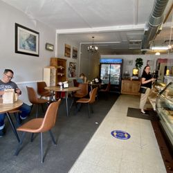 Chemainus Bakery - 09.05.23 interior
