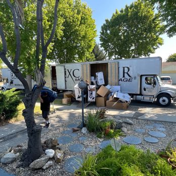 Excalibur Moving & Storage - Two large trucks made it easy to fit everything. - Movers Near Me - Los Angeles, California Excalibur Moving & Storage - Two large trucks made it easy to fit everything. - Movers Near Me - Los Angeles, California