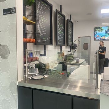 Tight Squeeze Juice Bar - Smile - Juice Bars & Smoothies Near Me - Houston, Texas Tight Squeeze Juice Bar - Smile - Juice Bars & Smoothies Near Me - Houston, Texas