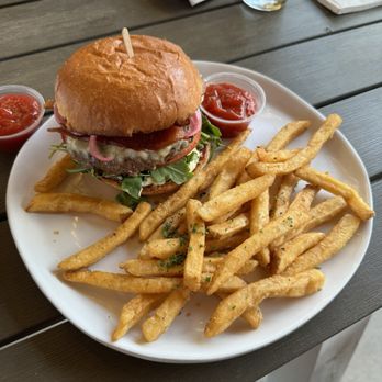 Moonraker Millhouse - Breweries Near Me - Cameron Park, California