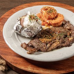 Seafood Soundz & Bar - Surf & Turf