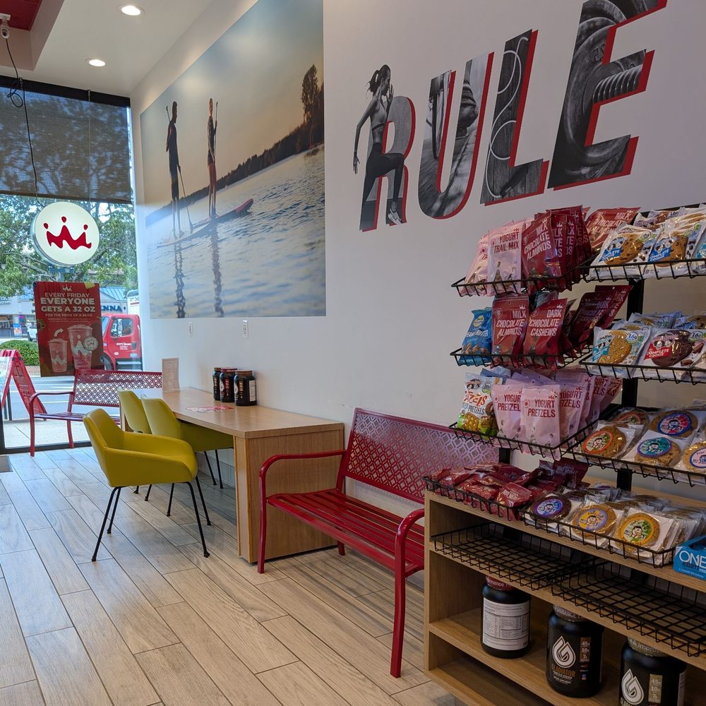 Smoothie King - Inside has limited seating - Juice Bars & Smoothies Near Me - Vienna, Virginia