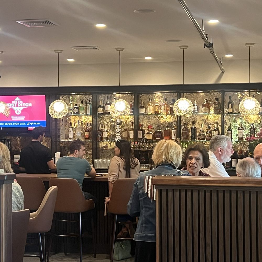At The Rooftop - Cocktail Bars Near Me - Canton, Connecticut