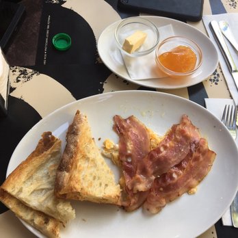 Cafe Adonis - Delicioso ovos com bacon. Ambiente agradável e atendimento ótimo. - Dive Bars Near Me - Barcelona, B Cafe Adonis - Delicioso ovos com bacon. Ambiente agradável e atendimento ótimo. - Dive Bars Near Me - Barcelona, B