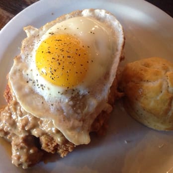 Sweet Afton - Weekend brunch: fried chicken, biscuits and gravy - Bars Near Me - Astoria, New York Sweet Afton - Weekend brunch: fried chicken, biscuits and gravy - Bars Near Me - Astoria, New York
