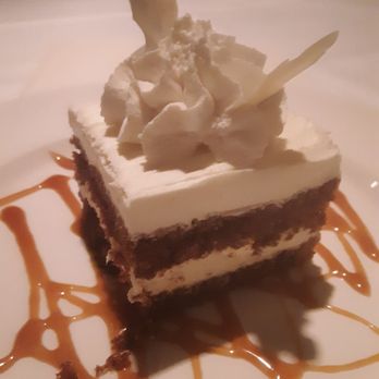 Linwoods - Carrot cake - New American Near Me - Owings Mills, Maryland