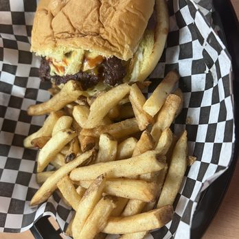 Mile High Mo’s - Mighty burger !!!!! - Burgers Near Me - Austin, Texas Mile High Mo’s - Mighty burger !!!!! - Burgers Near Me - Austin, Texas