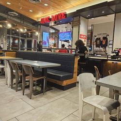 Raising Cane's Chicken Fingers