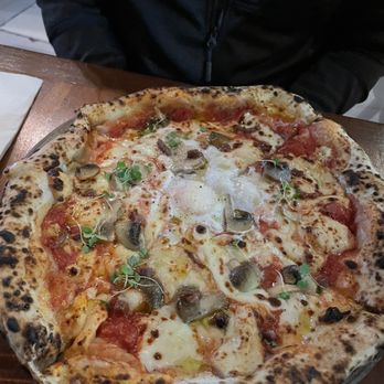 Massa + Ella - Pizza tartufi - Pizza Near Me - Leblon, RJ Massa + Ella - Pizza tartufi - Pizza Near Me - Leblon, RJ
