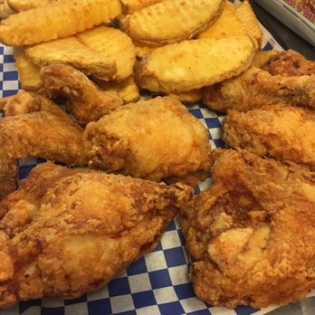 Chilly Jilly'z Bakery & Cafe - 8 piece broaster chicken with potato wedges & biscuits - Ice Cream & Frozen Yogurt Near Me - Boulder City, Nevada