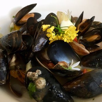 Sage - Fresh mussels.... get these - Irish Near Me - Westport, Missouri