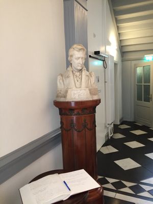 Heinrich-Heine-Institut by null