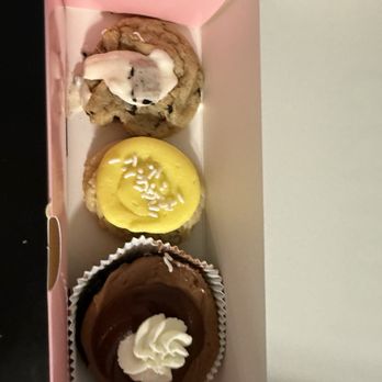 Crumbl - Beaverton - Bakeries Near Me - Beaverton, Oregon Crumbl - Beaverton - Bakeries Near Me - Beaverton, Oregon