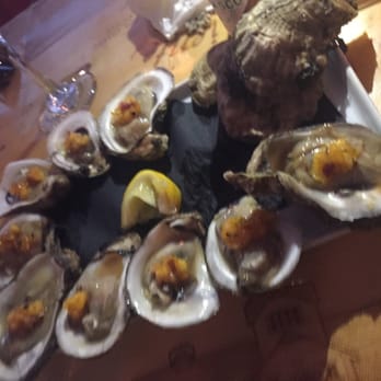Bevy - $1.50 oysters - Cocktail Bars Near Me - Honolulu, Hawaii